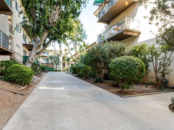 5460 White Oak Ave Unit C111