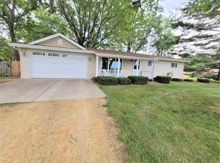 1790 S Winnebago Rd, Winnebago, IL 61088