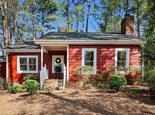 6720 Glen Forrest Dr, Chapel Hill, NC 27517