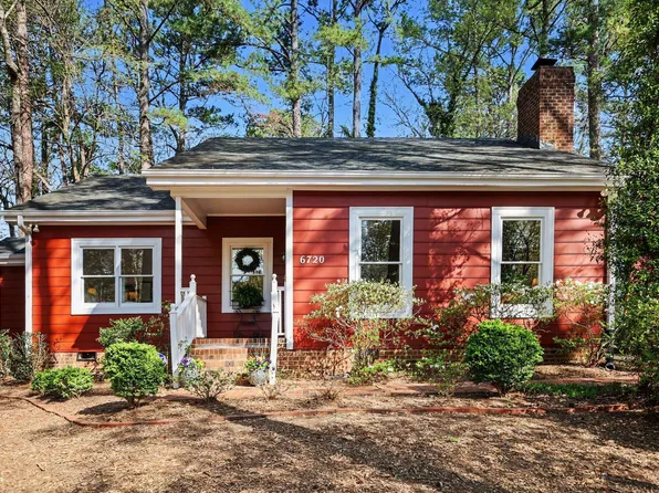 6720 Glen Forrest Dr, Chapel Hill, NC 27517