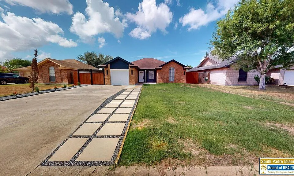 1209 Mango Ct