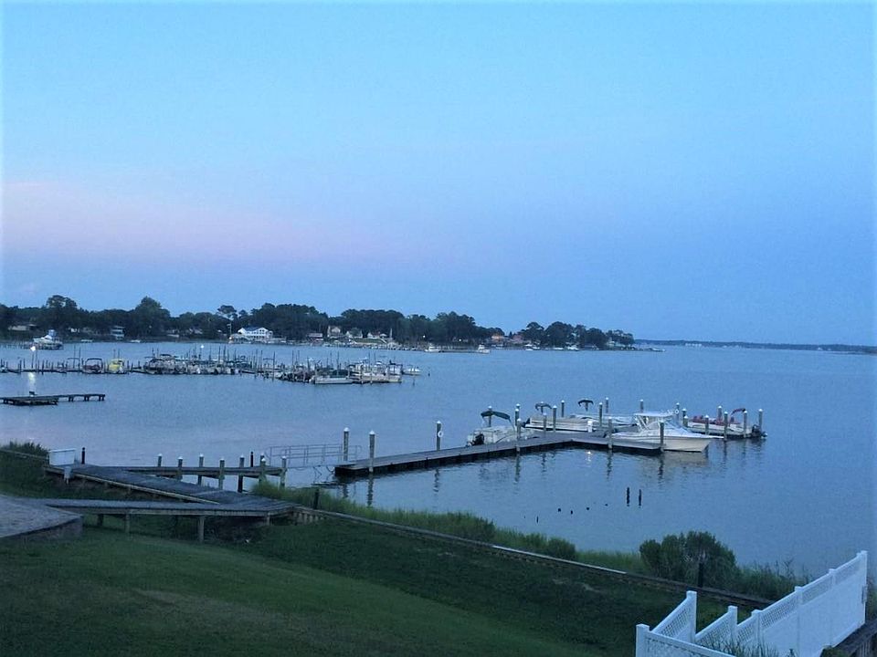 crabbing/fishing pier