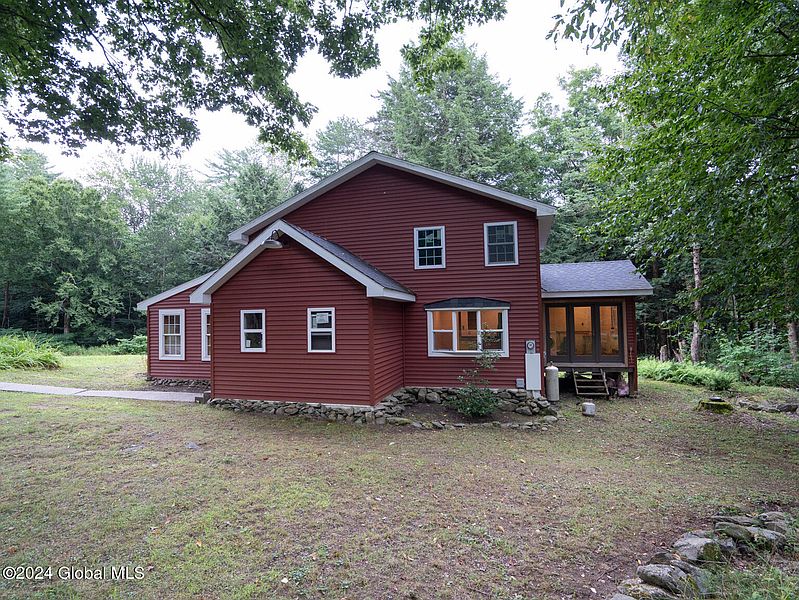 4th image of 96 Varville Road