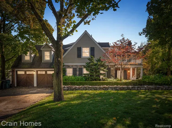 185 Hawthorne Rd, Birmingham, MI 48009