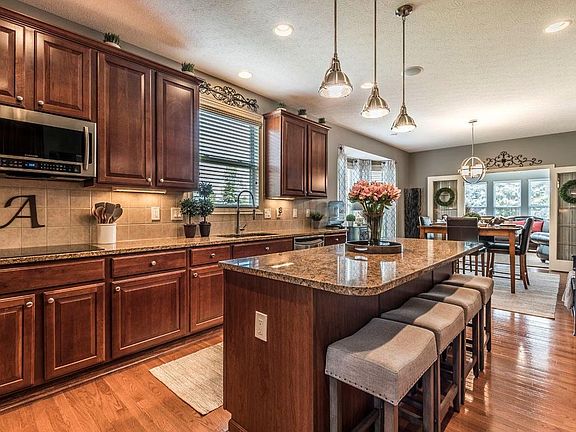 4th image of 7621 Polo Ln