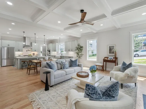 1603 Griffen Grv, Charlottesville, VA 22901
