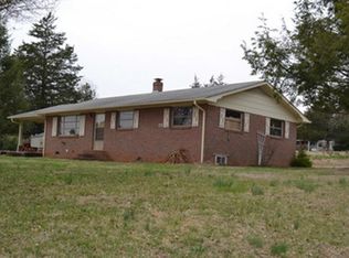 330 Cemetery Loop, Hickory, NC 28601