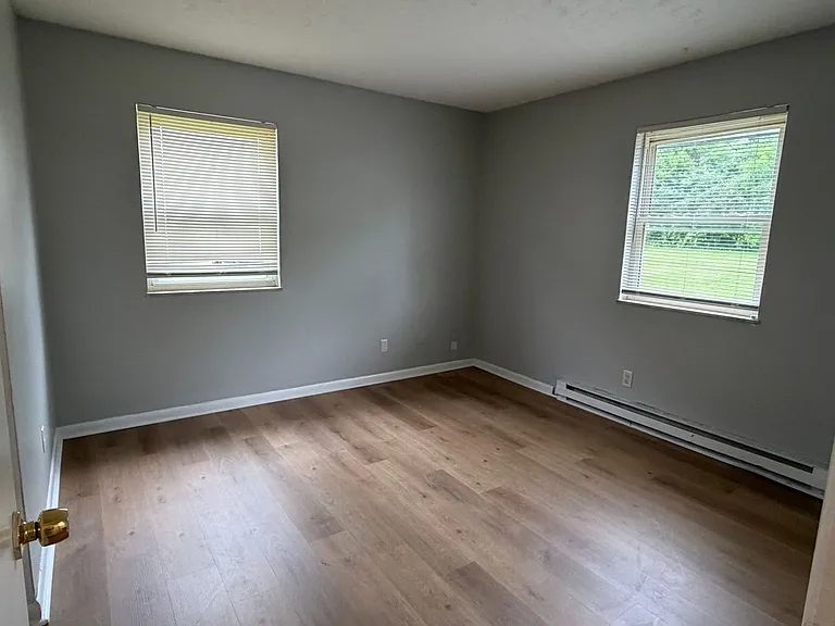 1324 Cherry Hill Dr — Photo 9