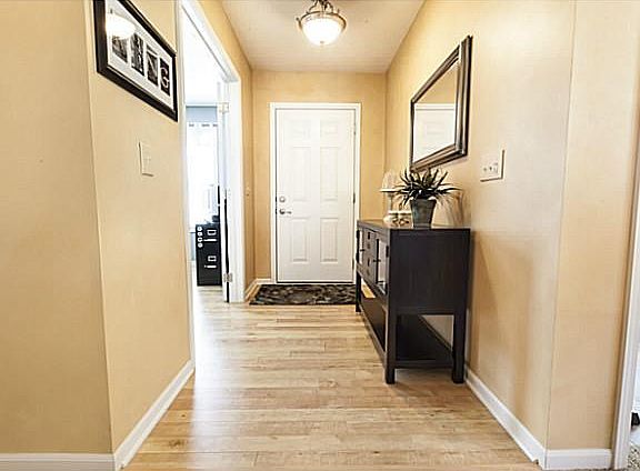 4th image of 5906 Montana Creek Dr #19