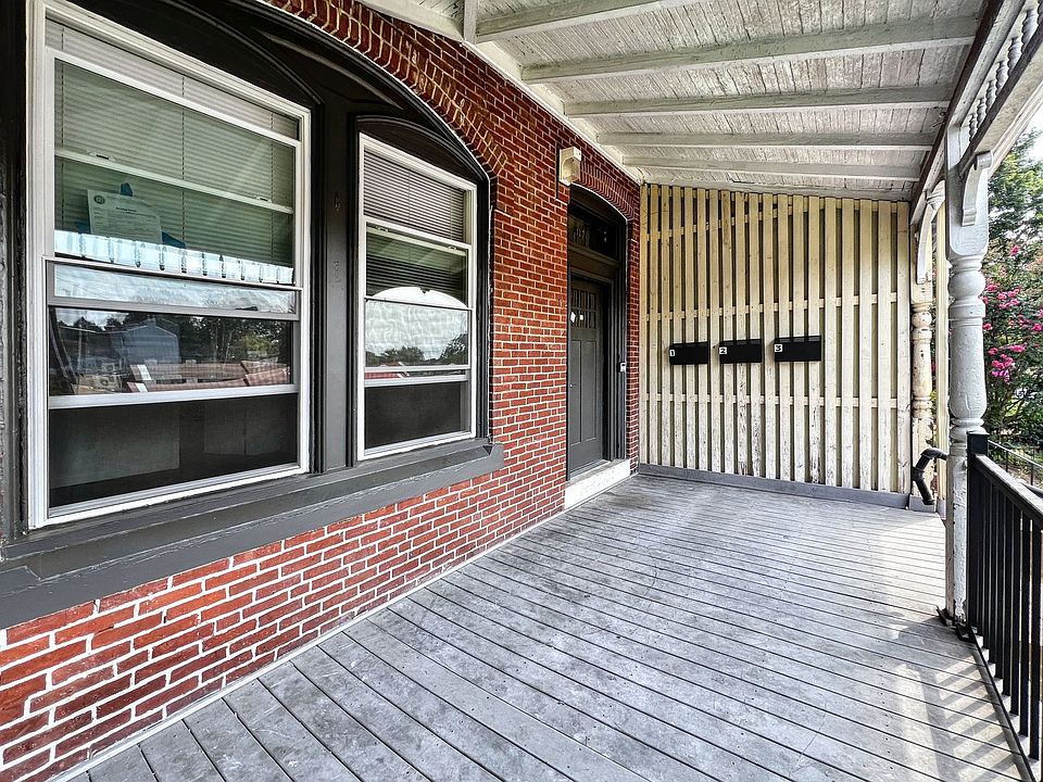 Building Photo 3