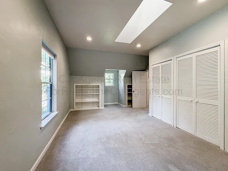 7352 Saroni Dr — Photo 14