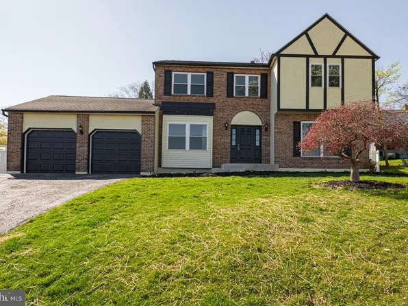 9 Mansion Ct W, Birdsboro, PA 19508