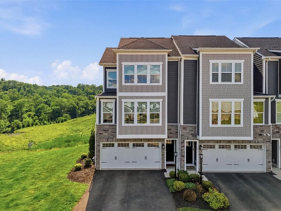 1st image of 600 Spruce Ln