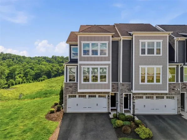 600 Spruce Ln, Canonsburg, PA 15317