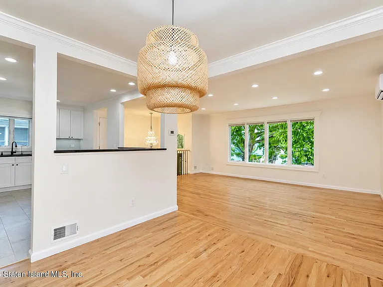668 Sheldon Ave — Photo 13