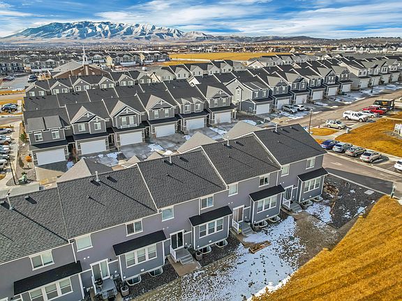 3rd image of 3970 W Harmony Dr