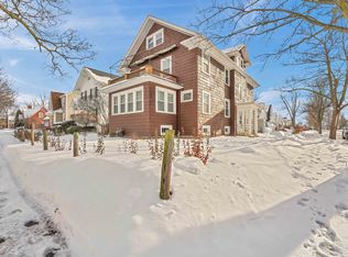 29 Coolidge Dr, Amherst, NY 14226
