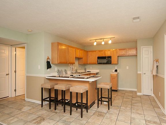5th image of 2205 Curtiswood Dr