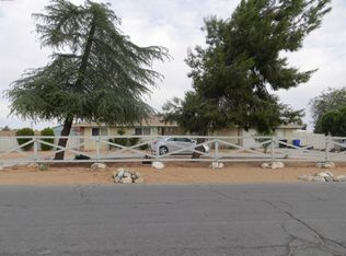 14466 Iroquois Rd, Apple Valley, CA 92307