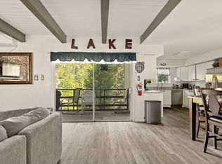 28224 Larchmont Ln, Lake Arrowhead, CA 92352