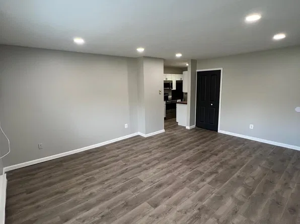 2618 Lovington Dr #4, Troy, MI 48083