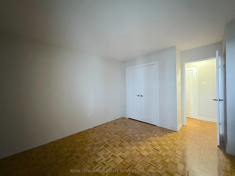 190 Clark Blvd #807 — Photo 6