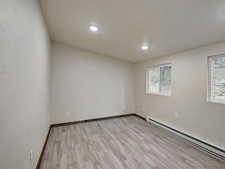 26339 Pleasant Park Rd — Photo 10