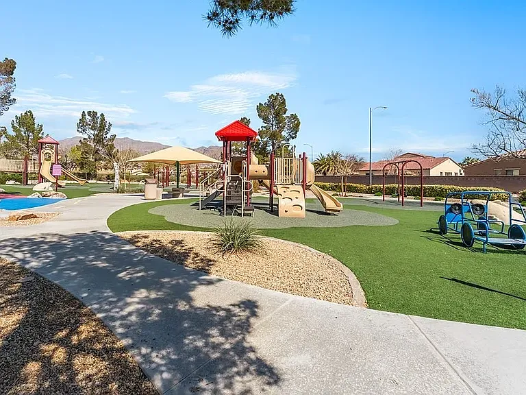 Wonderful neighborhood park!