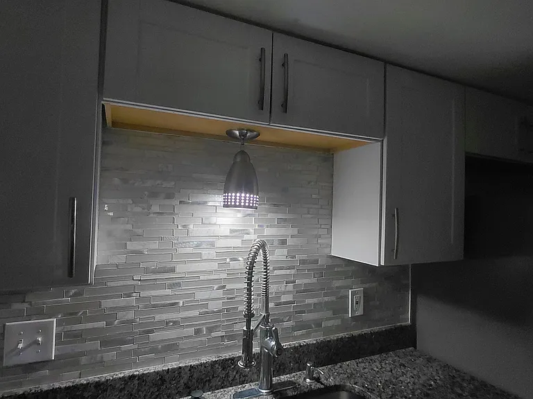 14433 Jewell Ave — Photo 18