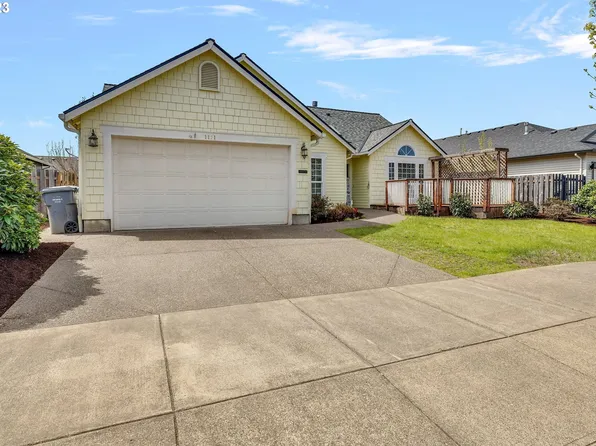 1171 S Sycamore St, Canby, OR 97013
