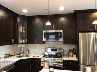 196 Endicott St APT 3, Boston, MA 02113