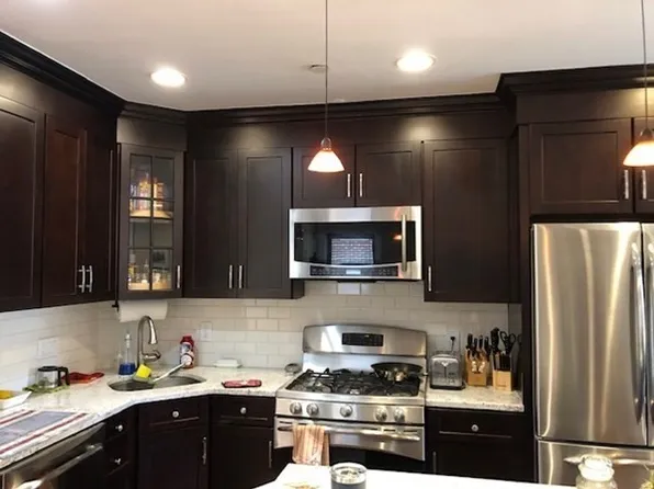 196 Endicott St APT 3, Boston, MA 02113