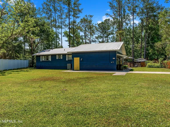106 MARINA Lane, Satsuma, FL 32189