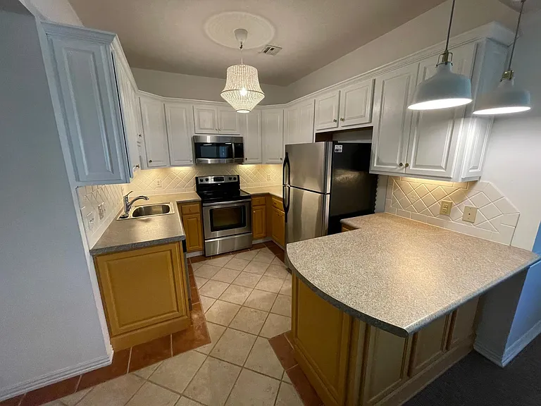 1704 Granada Dr — Photo 19
