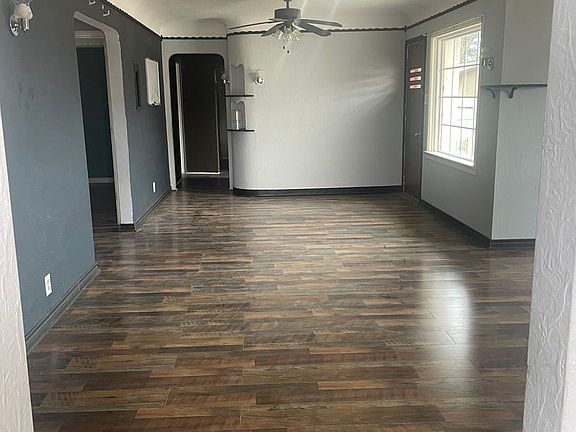 2nd image of 411 S Elm St