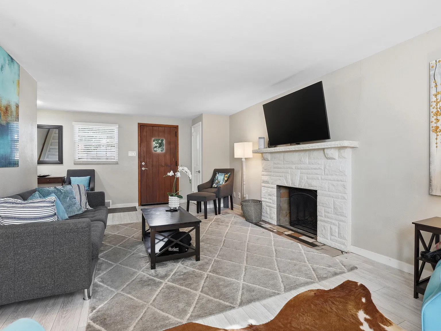 3 bed, 1288 sqft, $2,800 — Photo 3