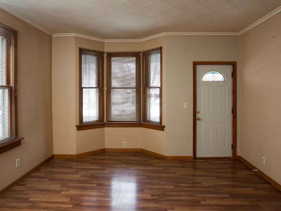 1st FL Living Room