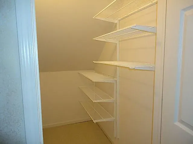 1617 Astor Ave — Photo 18
