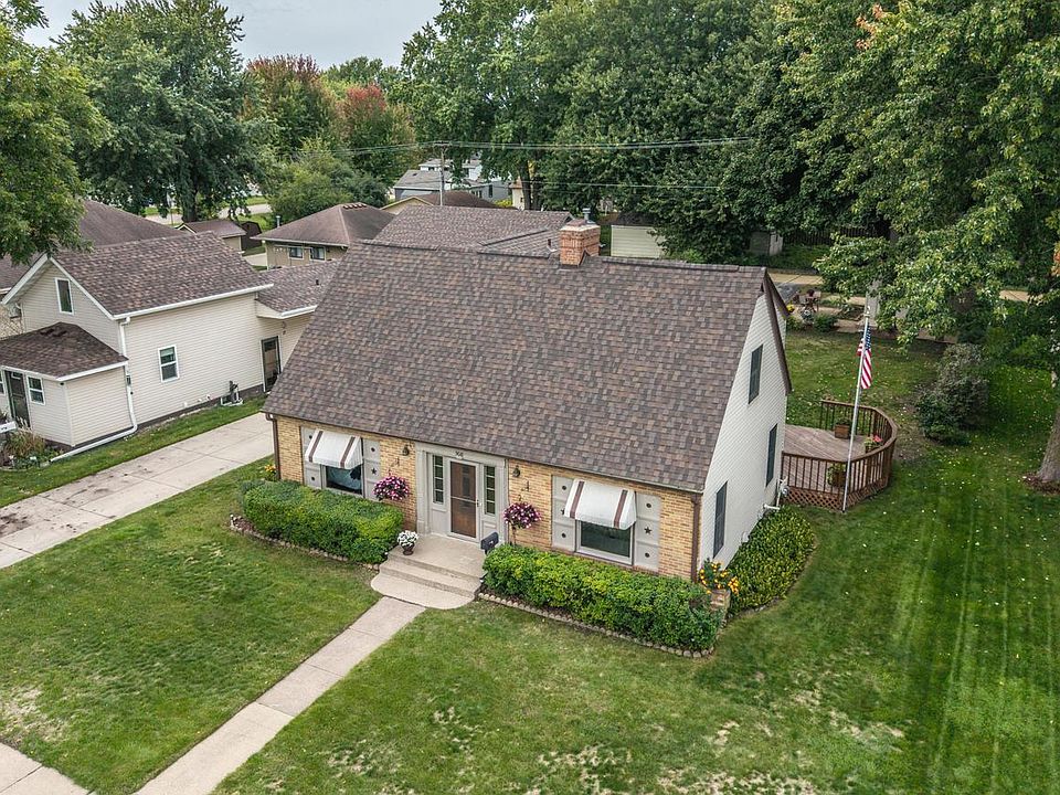 1st image of 908 3rd St