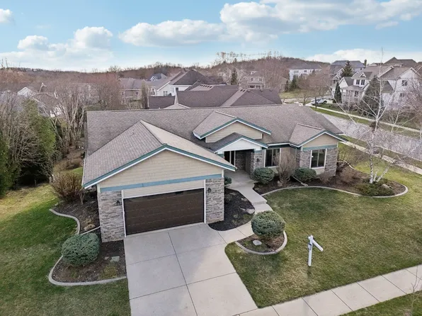 1231 Woodbridge Trl, Waunakee, WI 53597