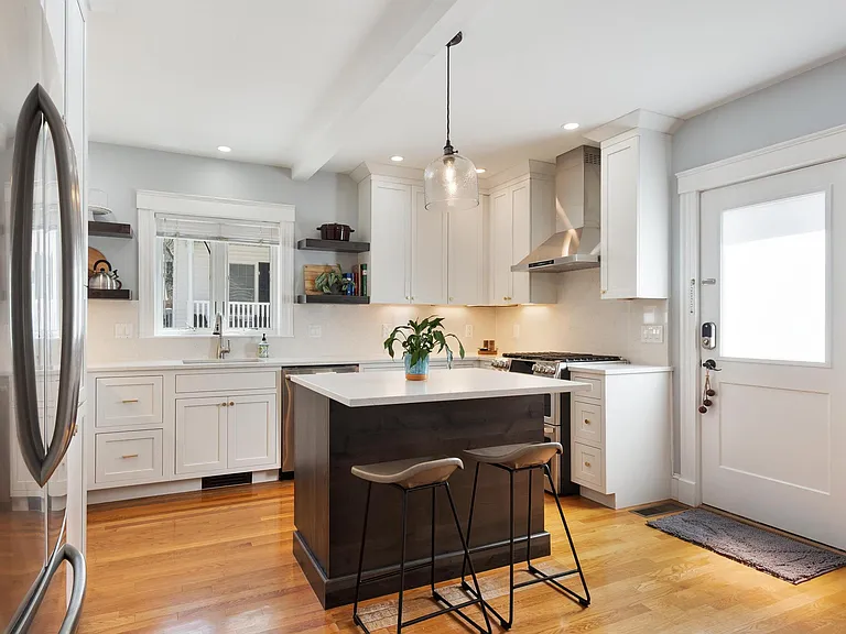 129 Washington St #129 — Photo 5