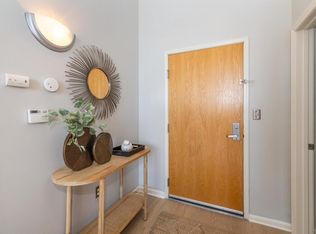 1924 N Hubbard St APT 208, Milwaukee, WI 53212