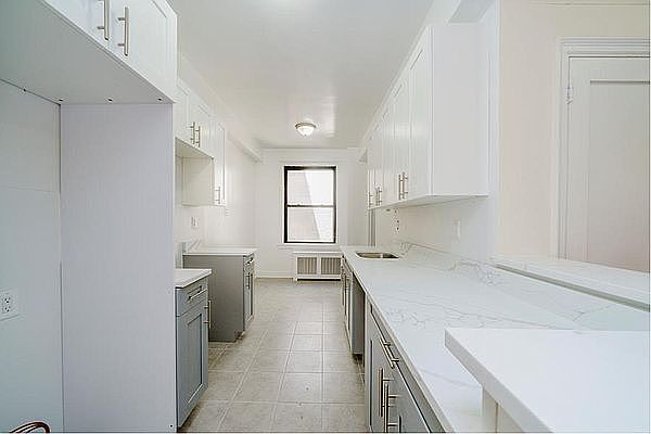 1st image of 237 E 20th St #5A