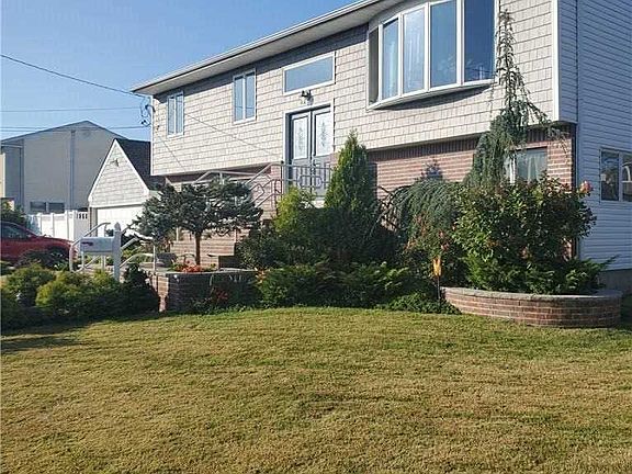 2nd image of 3360 Parkway Dr