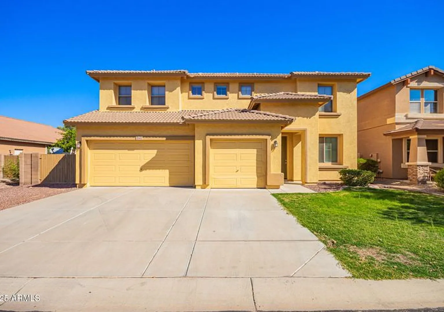 7842 W Andrea Dr, Peoria 5 Bed, 3.5 Bath w/Pool — Photo 1