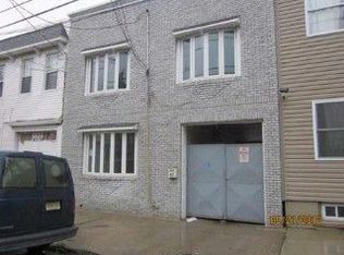 61 Delancey St, Newark, NJ 07105