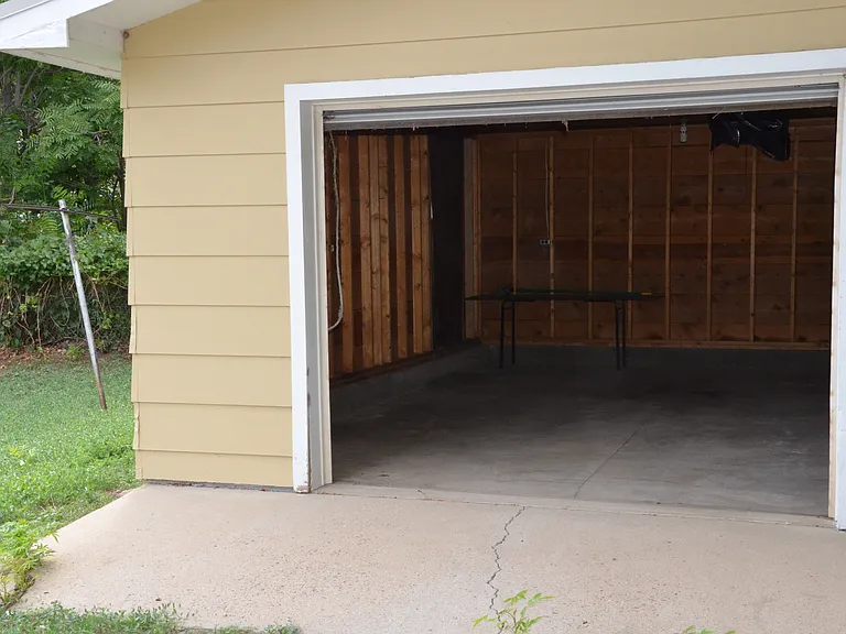 403 Park St — Photo 11
