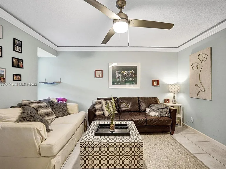 22322 Pineapple Walk Dr — Photo 37
