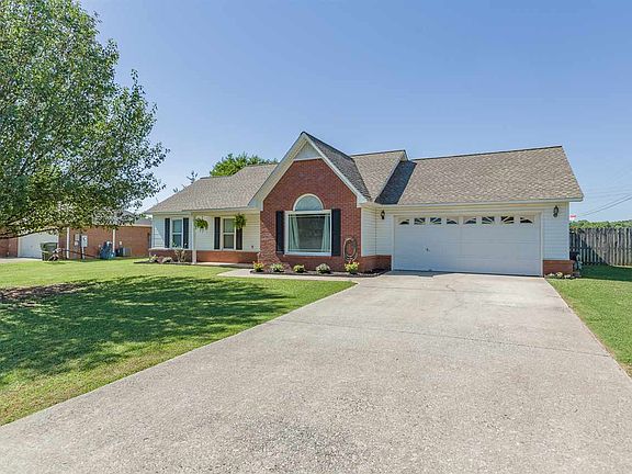 2nd image of 101 Willow Green Dr
