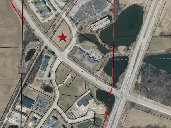 811 CORNERSTONE CROSSING, Waterford, WI 53185